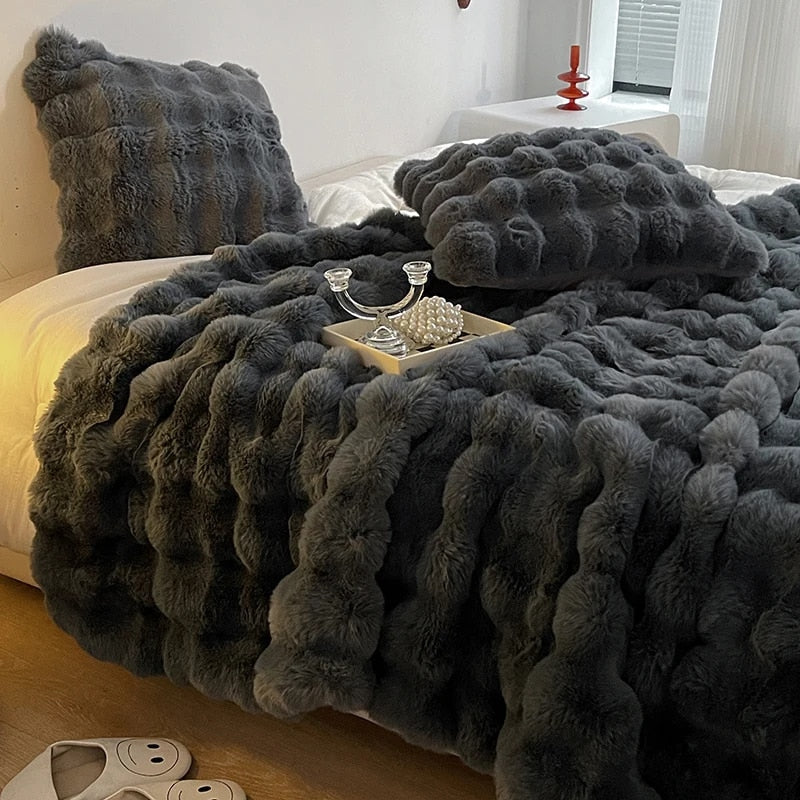 Faux Fur Throw Blanket